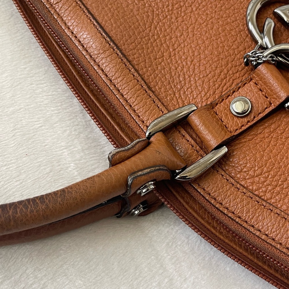 Gucci Leather GG Charm Tote Bag - Picture 15 of 16
